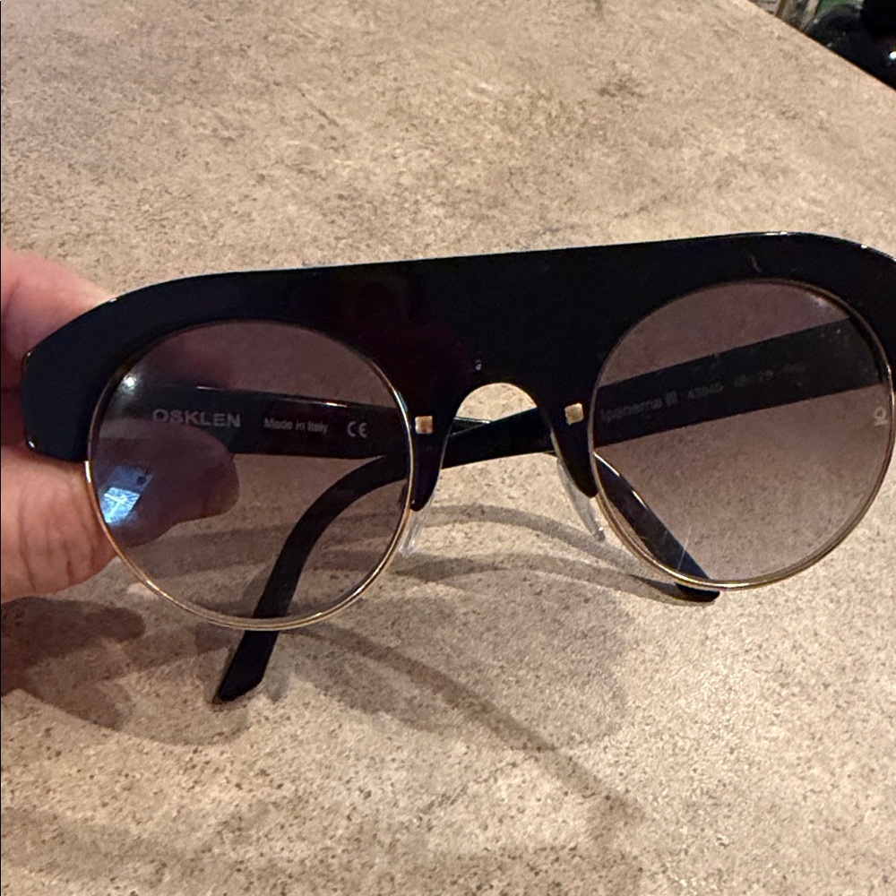 Chic Black and Gold Sunglasses